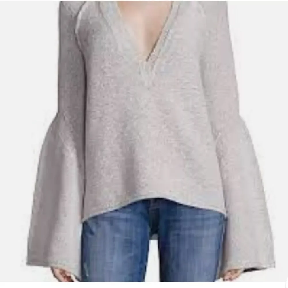 Free people Lovely Lines Bell Sleeve Sweater size XS